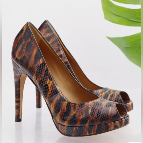Kors By Michael Kors Tiger Print Peep Toe Pumps Platform Heel Size 7.5 - Picture 1 of 8